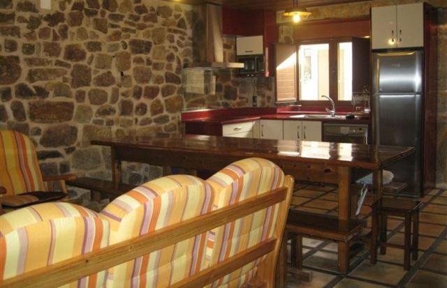 Gasthaus La Boteria Salas De Los Infantes Exterior foto